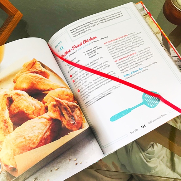 Betty Crocker Best 100 Favorite Recipes 2021 Hardcover Book - Picture 3 of 6